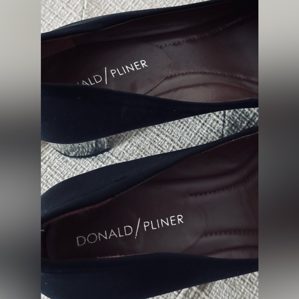 Donald J. Pliner Women's Elegant Black Heels